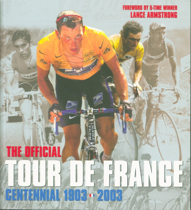 Ein Plakat zum 100-jährigen Jubiläum der Tour de France von 1903 bis 2003, das eine Gruppe von Radfahrern auf Fahrrädern zeigt, mit Text, der Informationen zum Event enthält.