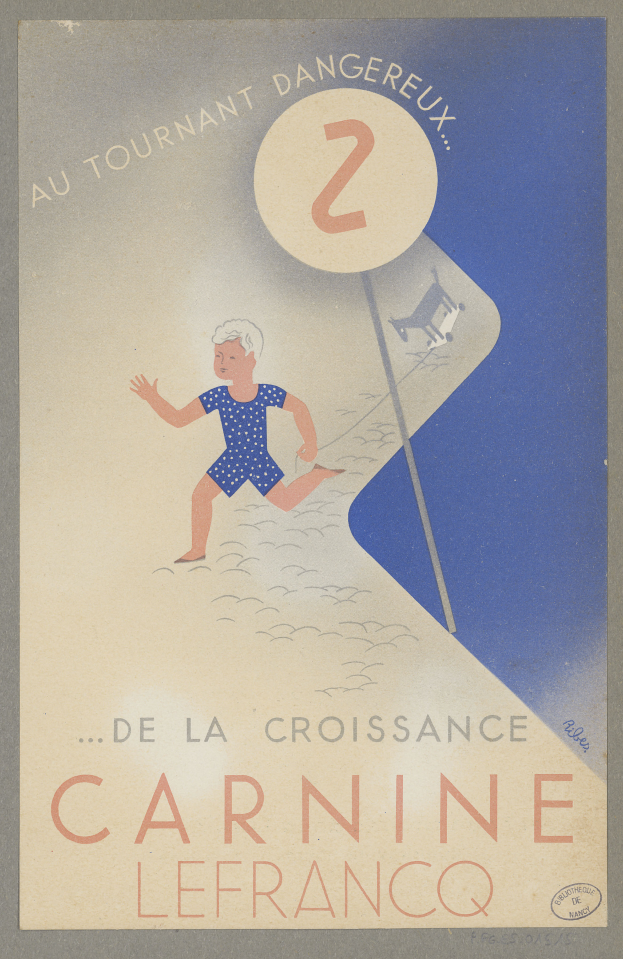 Eine Person in einem leuchtend gelben Kleid lächelt in der Mitte eines Faschingsplakats, umgeben von der fettgedruckten schwarzen Schrift "Fasching".