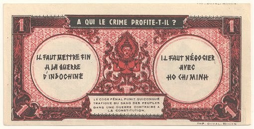 Französische Banknote mit ernstem Mann im Anzug vor weißem Hintergrund mit schwarzem Rand; Text lautet: "A qui le crime profite-il?"